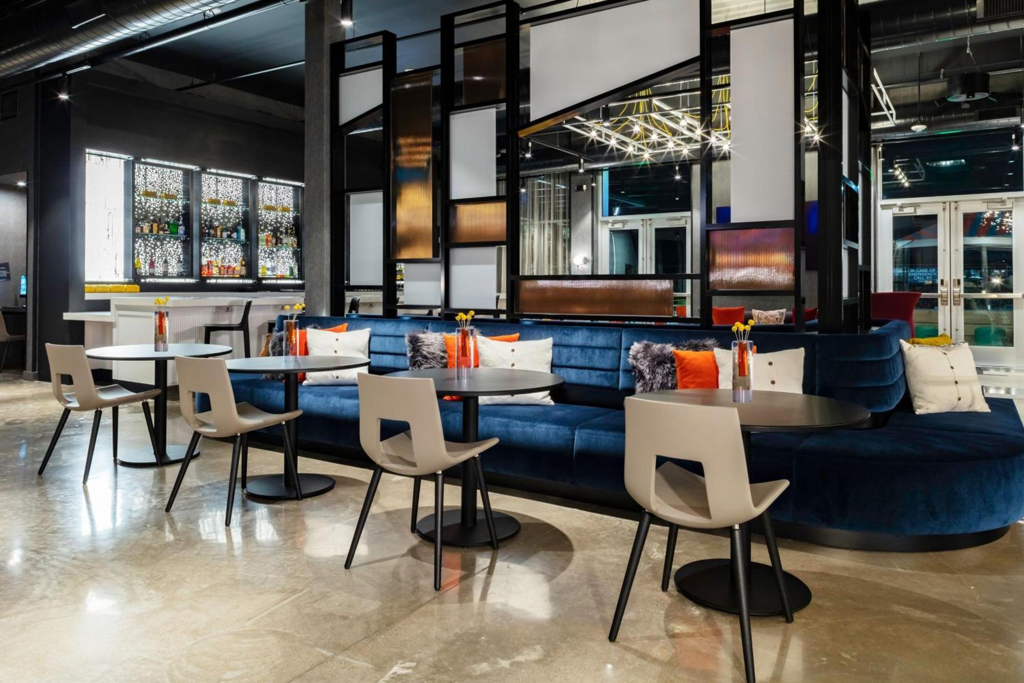 Aloft Dallas Arlington South Exteriör bild